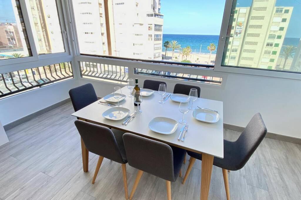 Central Modern Apartment 3 Bed 2 Bath Ел Кампело Екстериор снимка