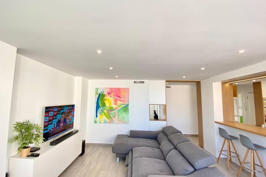 Central Modern Apartment 3 Bed 2 Bath Ел Кампело Екстериор снимка
