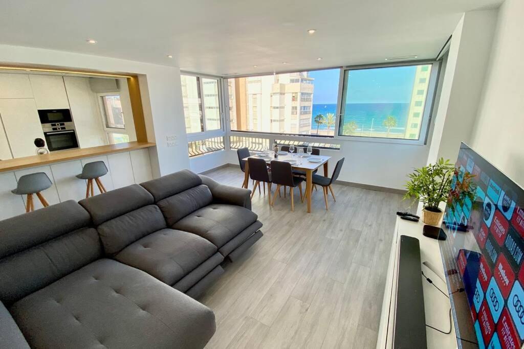 Central Modern Apartment 3 Bed 2 Bath Ел Кампело Екстериор снимка