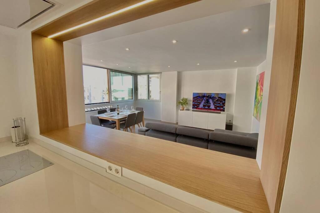 Central Modern Apartment 3 Bed 2 Bath Ел Кампело Екстериор снимка